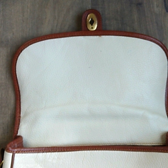VTG COACH CREAM LEATHER CROSSBODY 9LX11W. - Picture 8 of 11